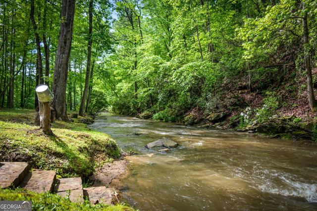 704 Town Creek Church Road, Talking Rock, GA 30175