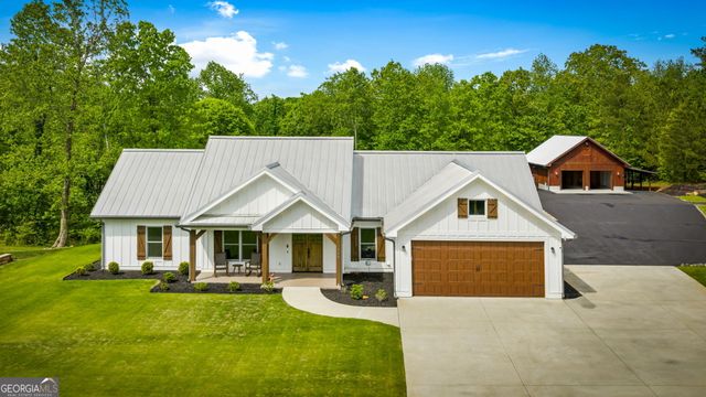 704 Town Creek Church Road, Talking Rock, GA 30175