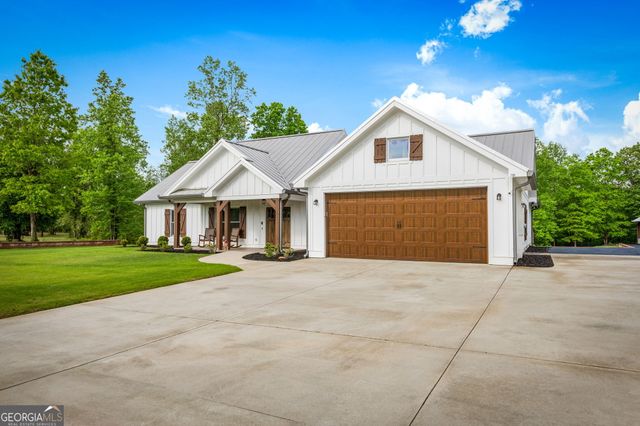 704 Town Creek Church Road, Talking Rock, GA 30175