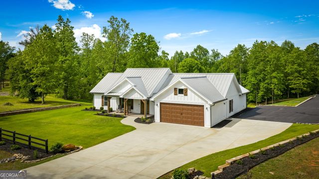 704 Town Creek Church Road, Talking Rock, GA 30175