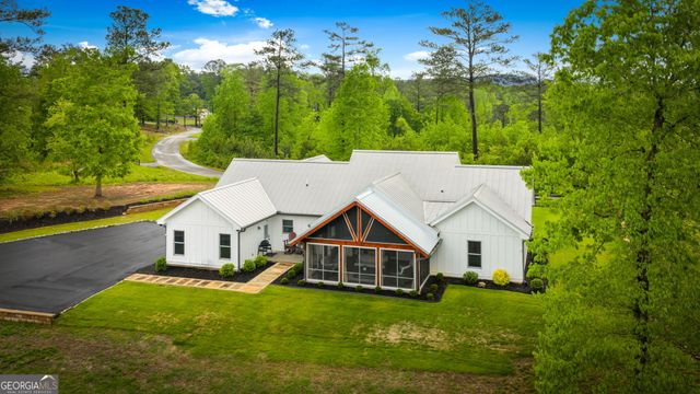 704 Town Creek Church Road, Talking Rock, GA 30175