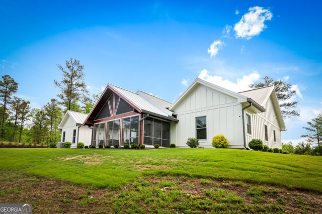 704 Town Creek Church Road, Talking Rock, GA 30175