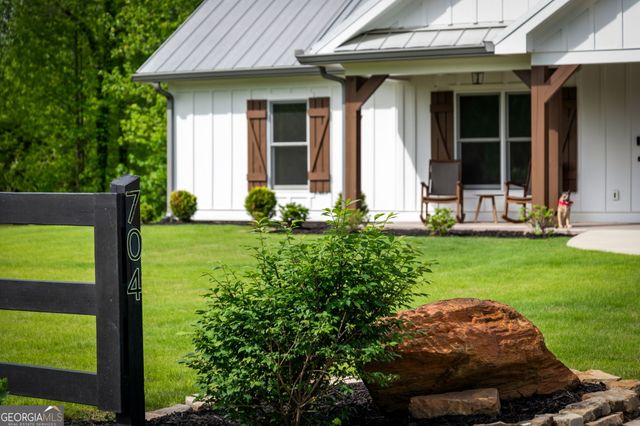 704 Town Creek Church Road, Talking Rock, GA 30175