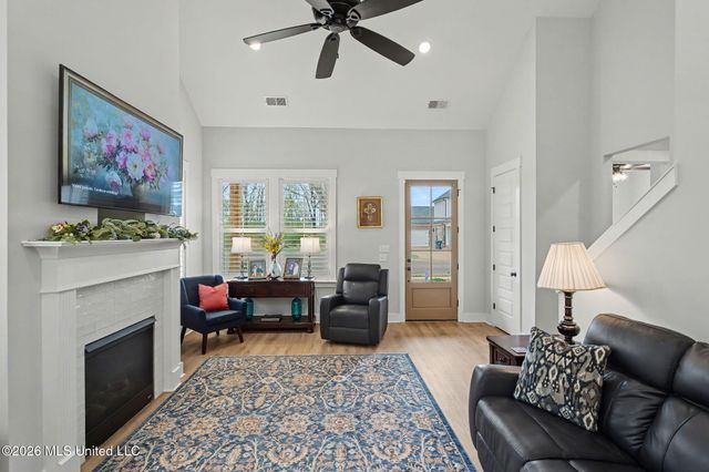 3847 Swan Cove, Hernando, MS 38632