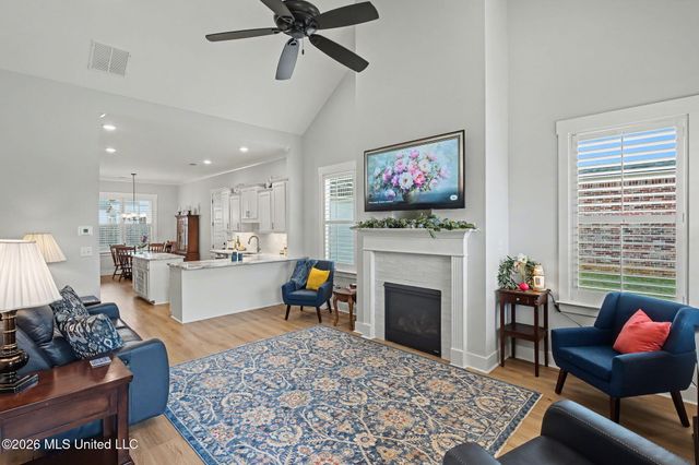 3847 Swan Cove, Hernando, MS 38632