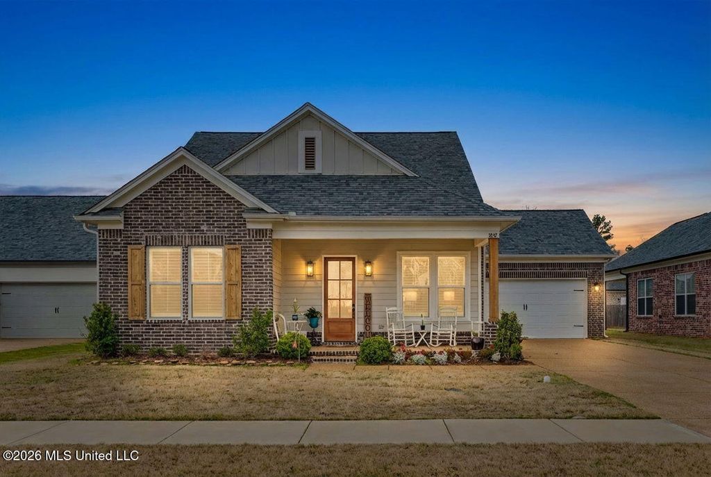 3847 Swan Cove, Hernando, MS 38632