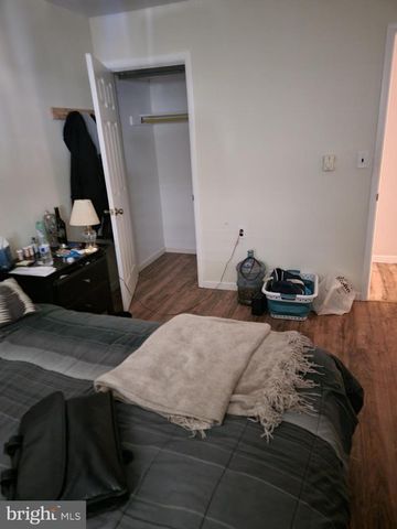 11B WALNUT RD, Manahawkin, NJ 08050