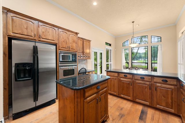28618 Benders Crossing Drive, Spring, TX 77386