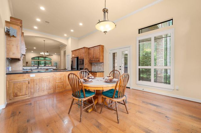 28618 Benders Crossing Drive, Spring, TX 77386