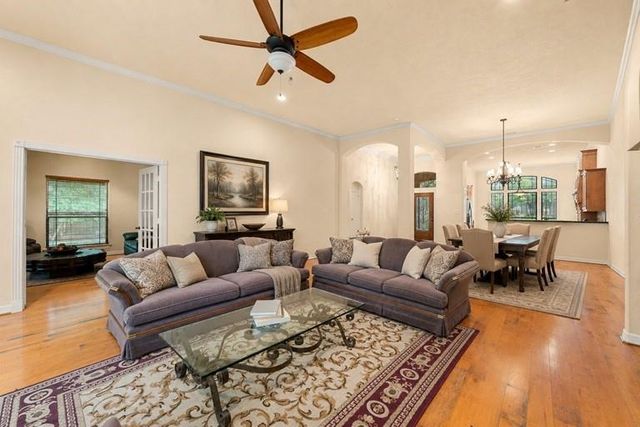 28618 Benders Crossing Drive, Spring, TX 77386