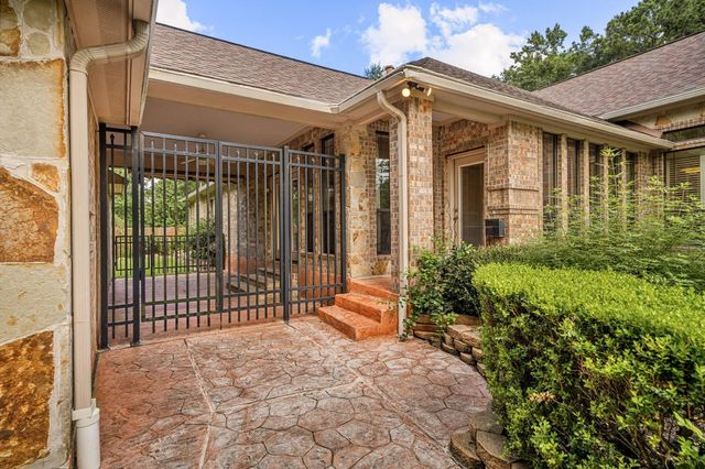28618 Benders Crossing Drive, Spring, TX 77386