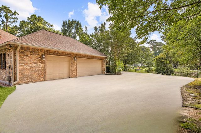 28618 Benders Crossing Drive, Spring, TX 77386