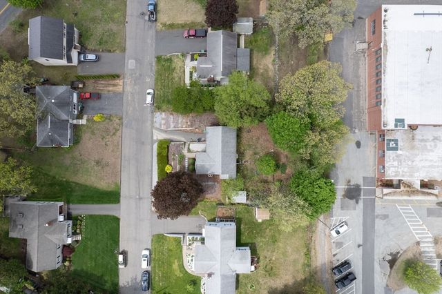 32 Debra Dr, Chicopee, MA 01020