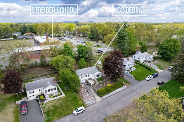 32 Debra Dr, Chicopee, MA 01020