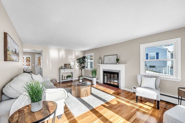 32 Debra Dr, Chicopee, MA 01020