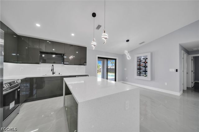 2623 NE 20th AVE, Cape Coral, FL 33909