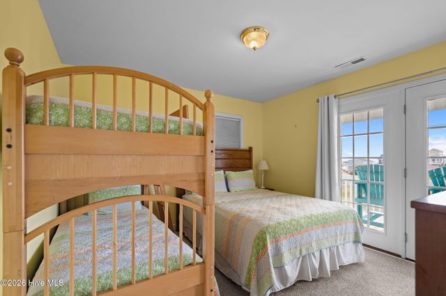 1301 N New River Drive, Holly Ridge, NC 28445