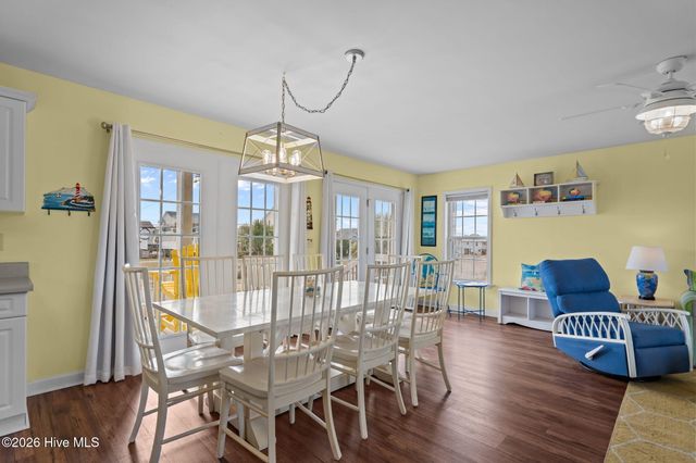 1301 N New River Drive, Holly Ridge, NC 28445