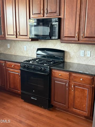 10511 Rosegate Court, Raleigh, NC 27617
