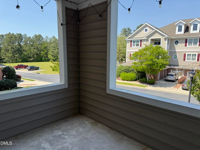 10511 Rosegate Court, Raleigh, NC 27617