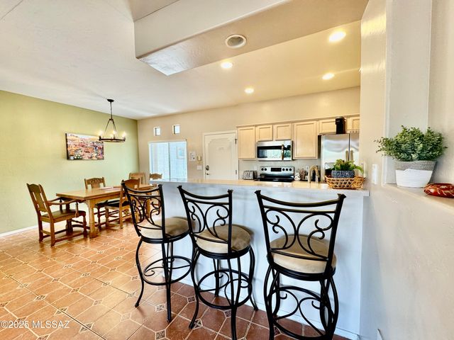 655 W Vistoso Highlands Dr Apt 102, Oro Valley, AZ 85755