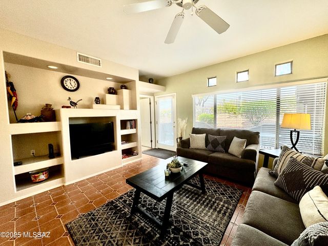 655 W Vistoso Highlands Dr Apt 102, Oro Valley, AZ 85755