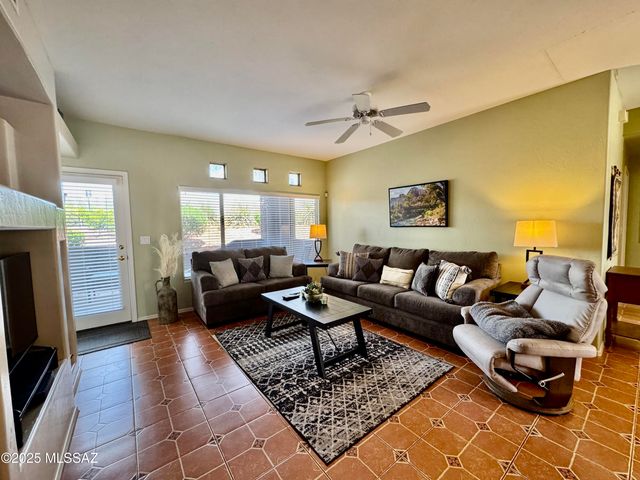 655 W Vistoso Highlands Dr Apt 102, Oro Valley, AZ 85755
