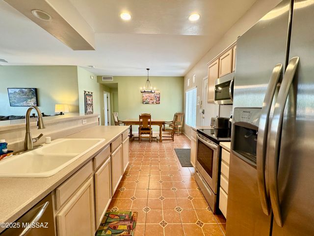 655 W Vistoso Highlands Dr Apt 102, Oro Valley, AZ 85755