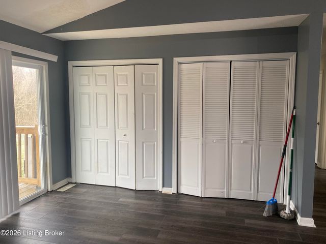 12982 E Orell Rd, Louisville, KY 40272