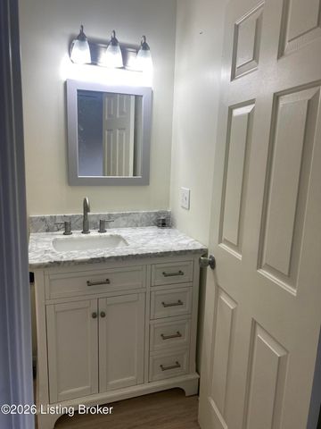 12982 E Orell Rd, Louisville, KY 40272