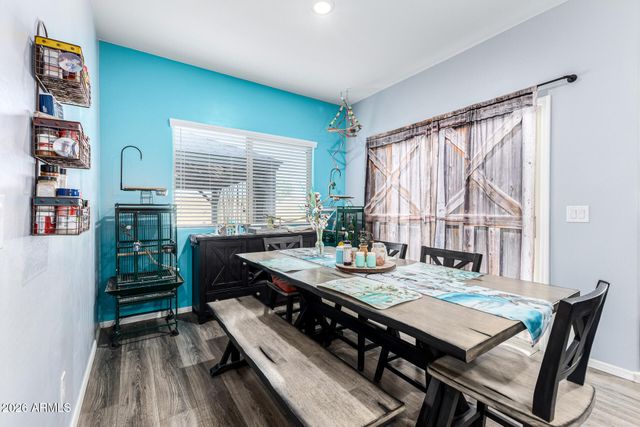 12712 W MIDWAY Avenue, Glendale, AZ 85307