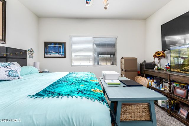 12712 W MIDWAY Avenue, Glendale, AZ 85307