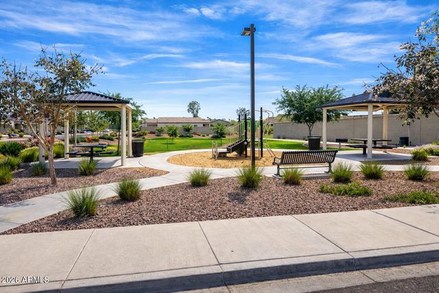 12712 W MIDWAY Avenue, Glendale, AZ 85307