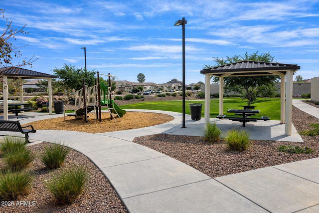 12712 W MIDWAY Avenue, Glendale, AZ 85307