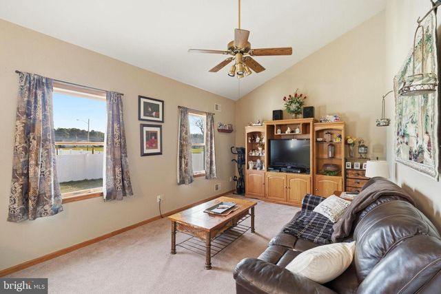 1553 WINDWARD AVE, Beachwood, NJ 08722