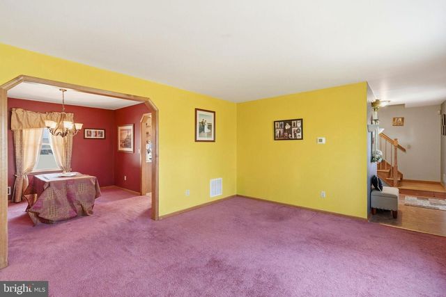 1553 WINDWARD AVE, Beachwood, NJ 08722