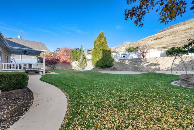 2051 S ESKELSEN LN, Perry, UT 84302
