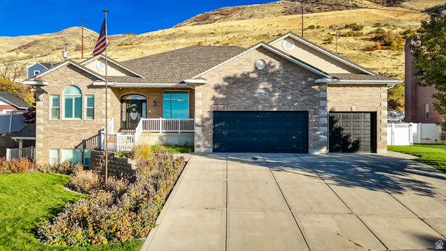 2051 S ESKELSEN LN, Perry, UT 84302