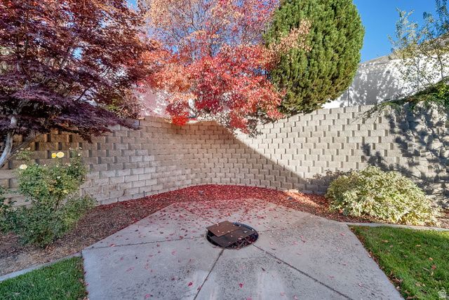 2051 S ESKELSEN LN, Perry, UT 84302