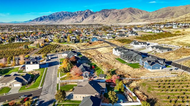 2051 S ESKELSEN LN, Perry, UT 84302