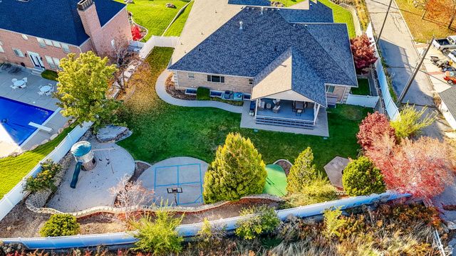 2051 S ESKELSEN LN, Perry, UT 84302