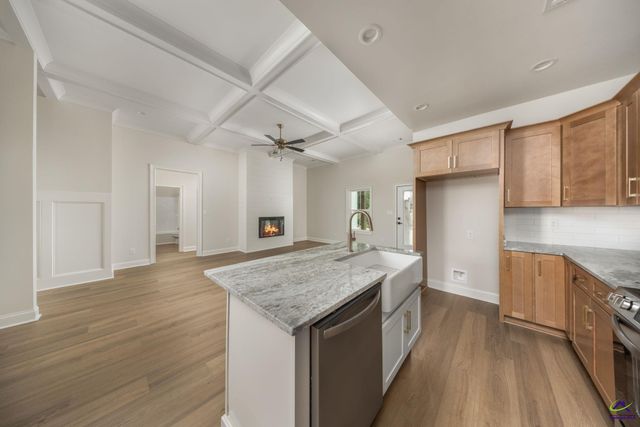 141 Early Drive, Byron, GA 31008