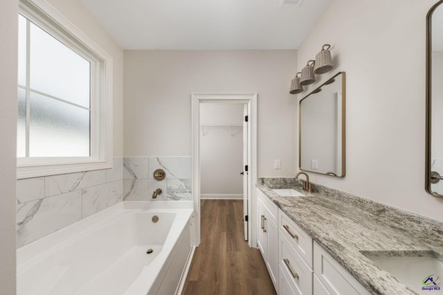 141 Early Drive, Byron, GA 31008