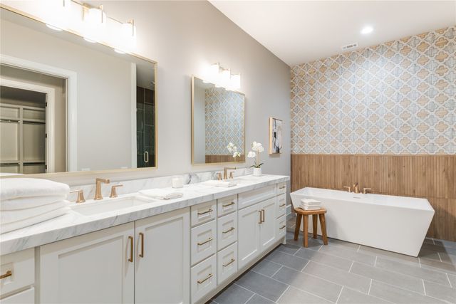 29 Saint Laurent Place, Dallas, TX 75225