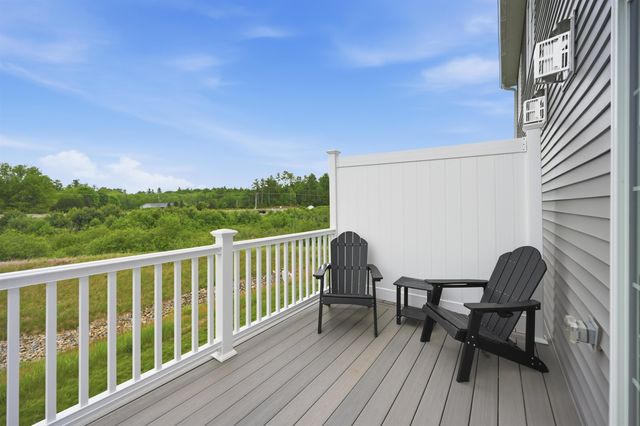 4 Autumn Lane, Raymond, NH 03077