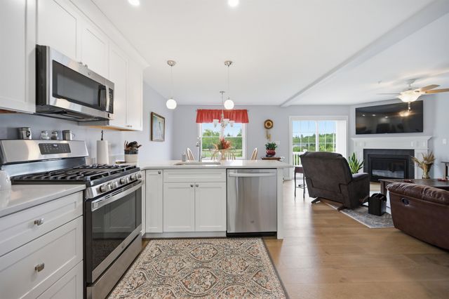 4 Autumn Lane, Raymond, NH 03077