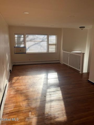 17 Tennessee Avenue, Colonie, NY 12205