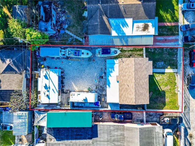 174 E 40th St, Hialeah, FL 33013