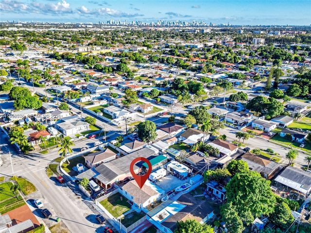 174 E 40th St, Hialeah, FL 33013