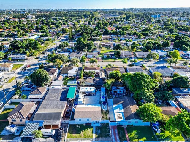 174 E 40th St, Hialeah, FL 33013